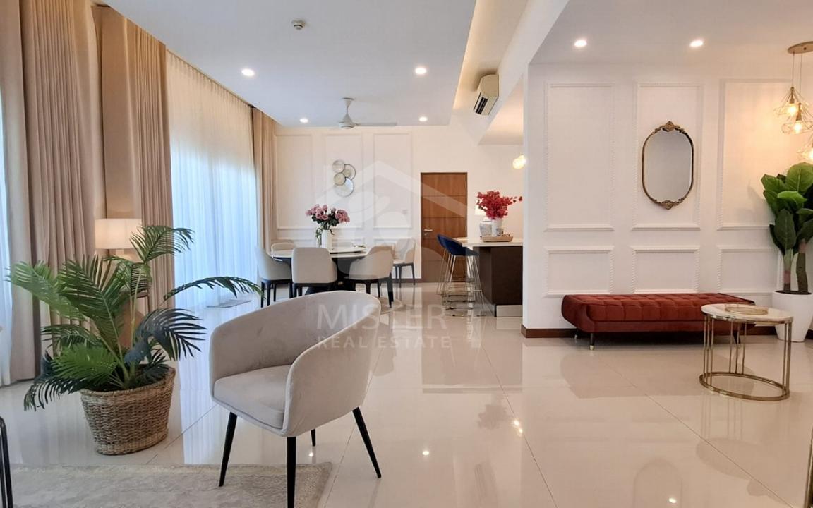 Apartment for Sale at Sky Garden, Rajagi...