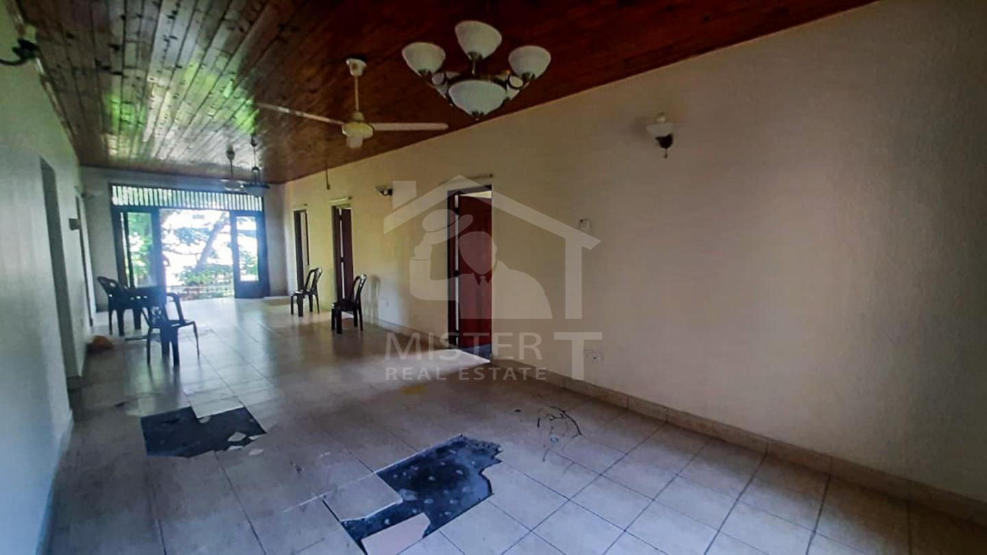 House for Sale in Colombo 06- image 2