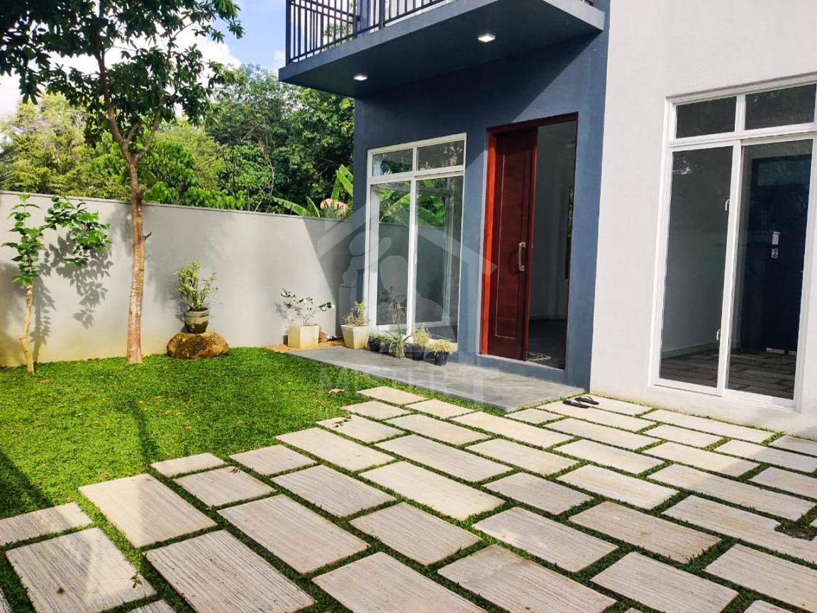 House for Sale in Piliyandala- image 2