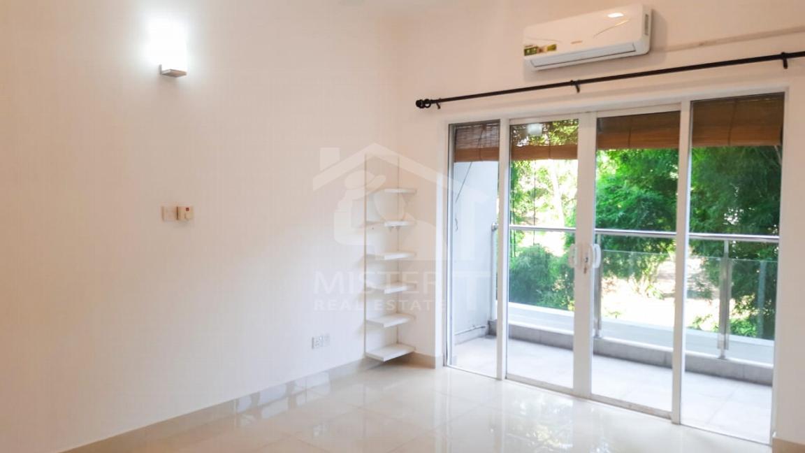 Apartment for Sale at Sanasro Residencies- image 2