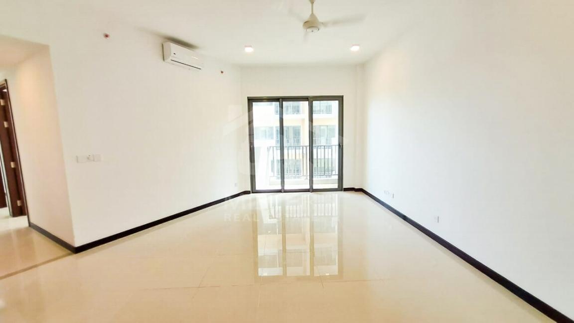 Apartment for Sale at Tri-Zen, Colombo 02- image 2