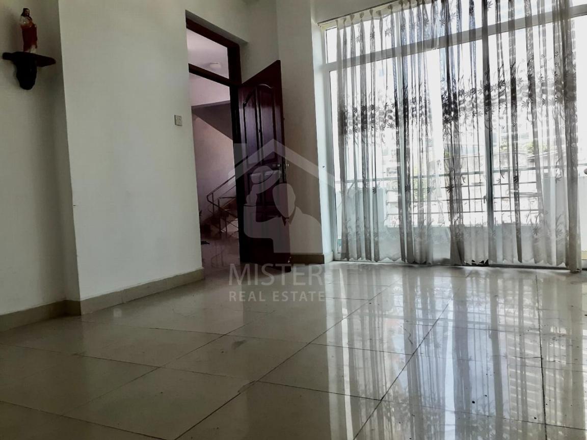 Apartment for Sale at Edward Court, Colombo 05- image 2