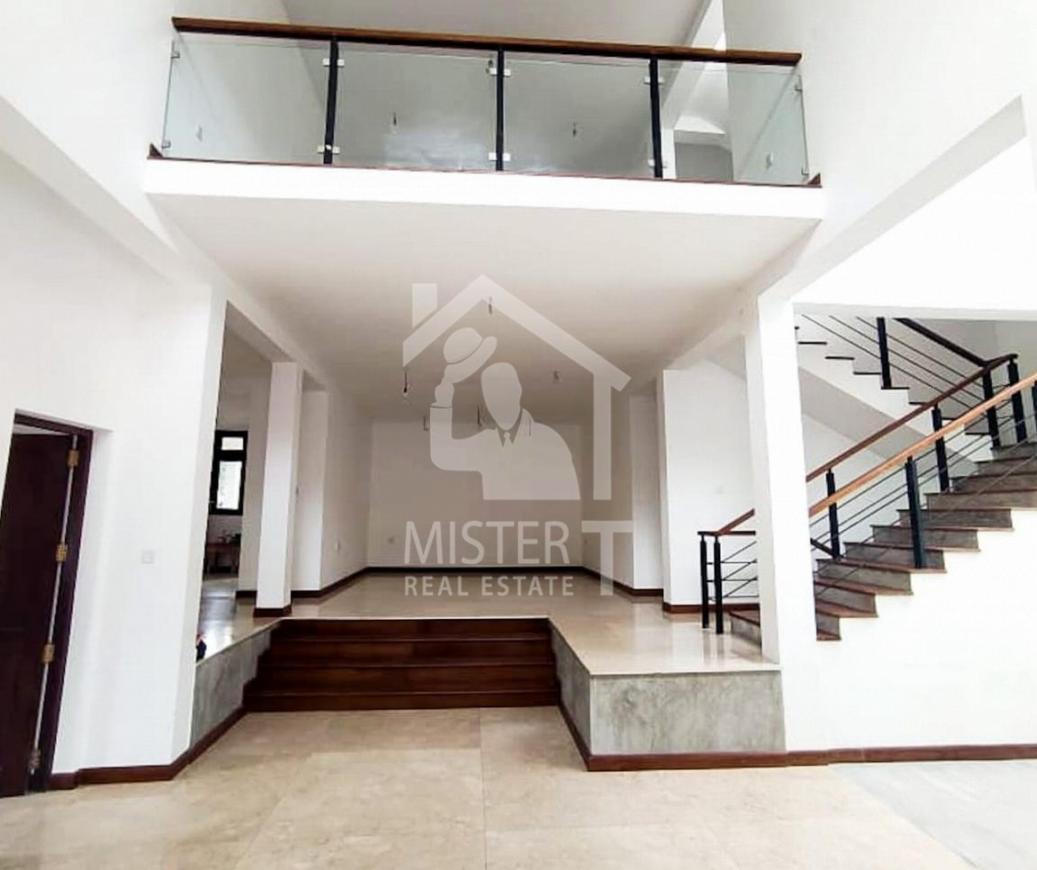 House for Sale in Makola- image 2
