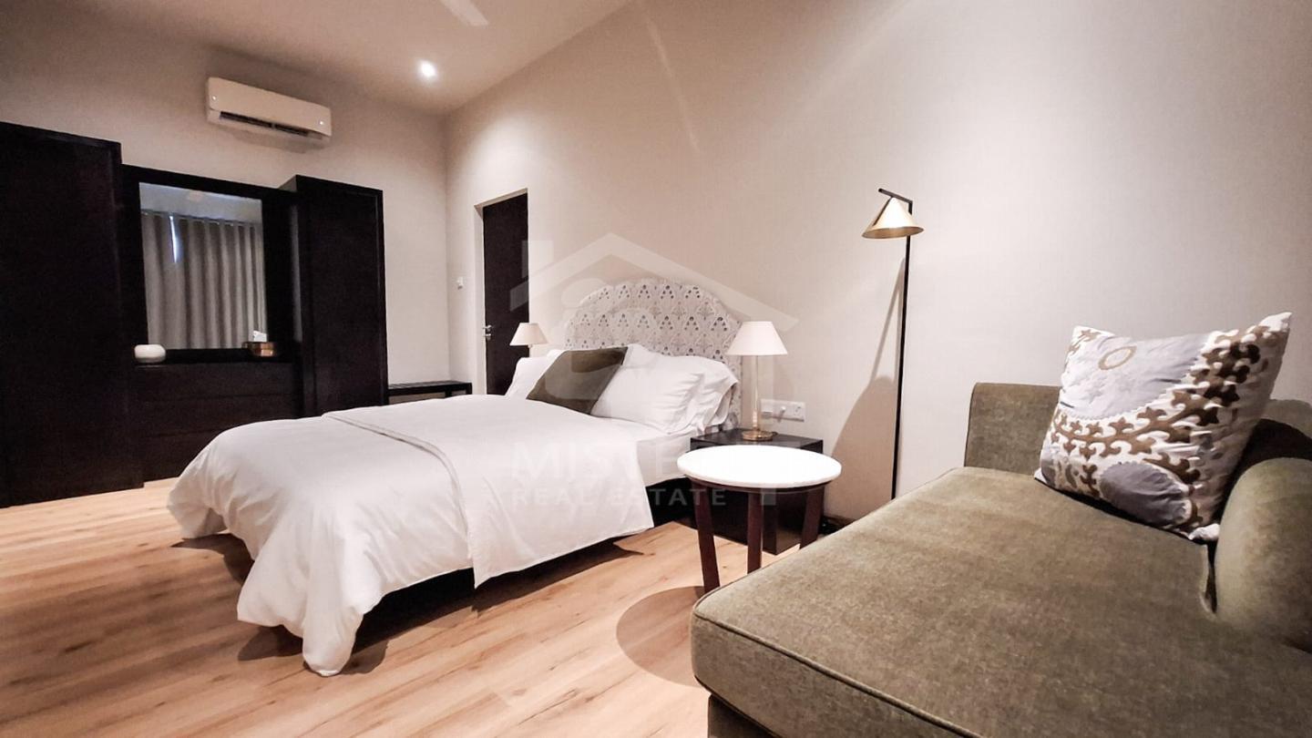 Apartment for Sale at Capital Trust, Colombo 04- image 2