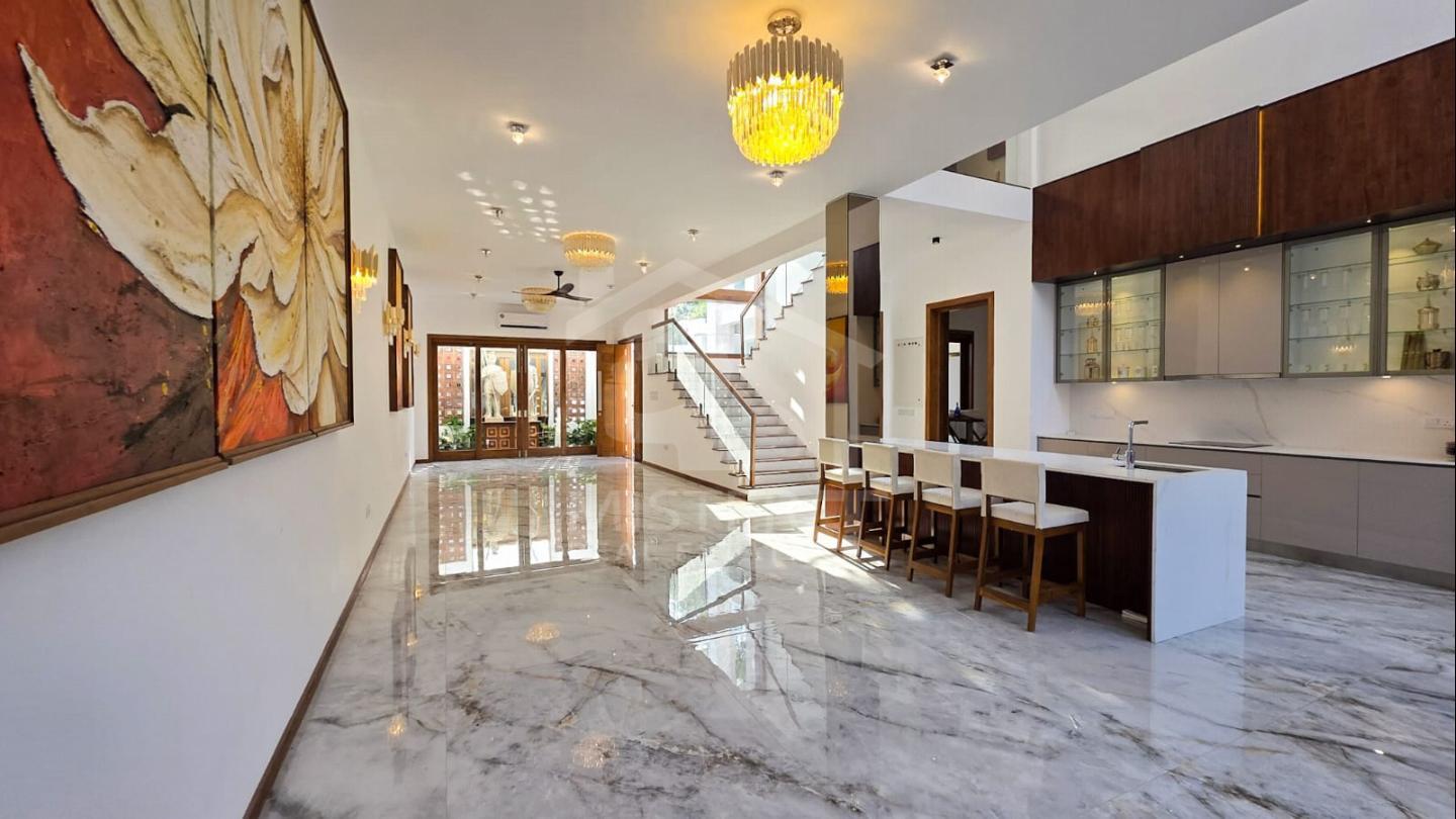 Luxury House for Sale in Rajagiriya- image 2