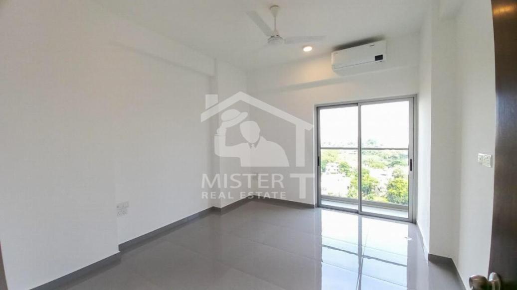 Apartment for Sale at Iconic Galaxy, Rajagiriya- image 2