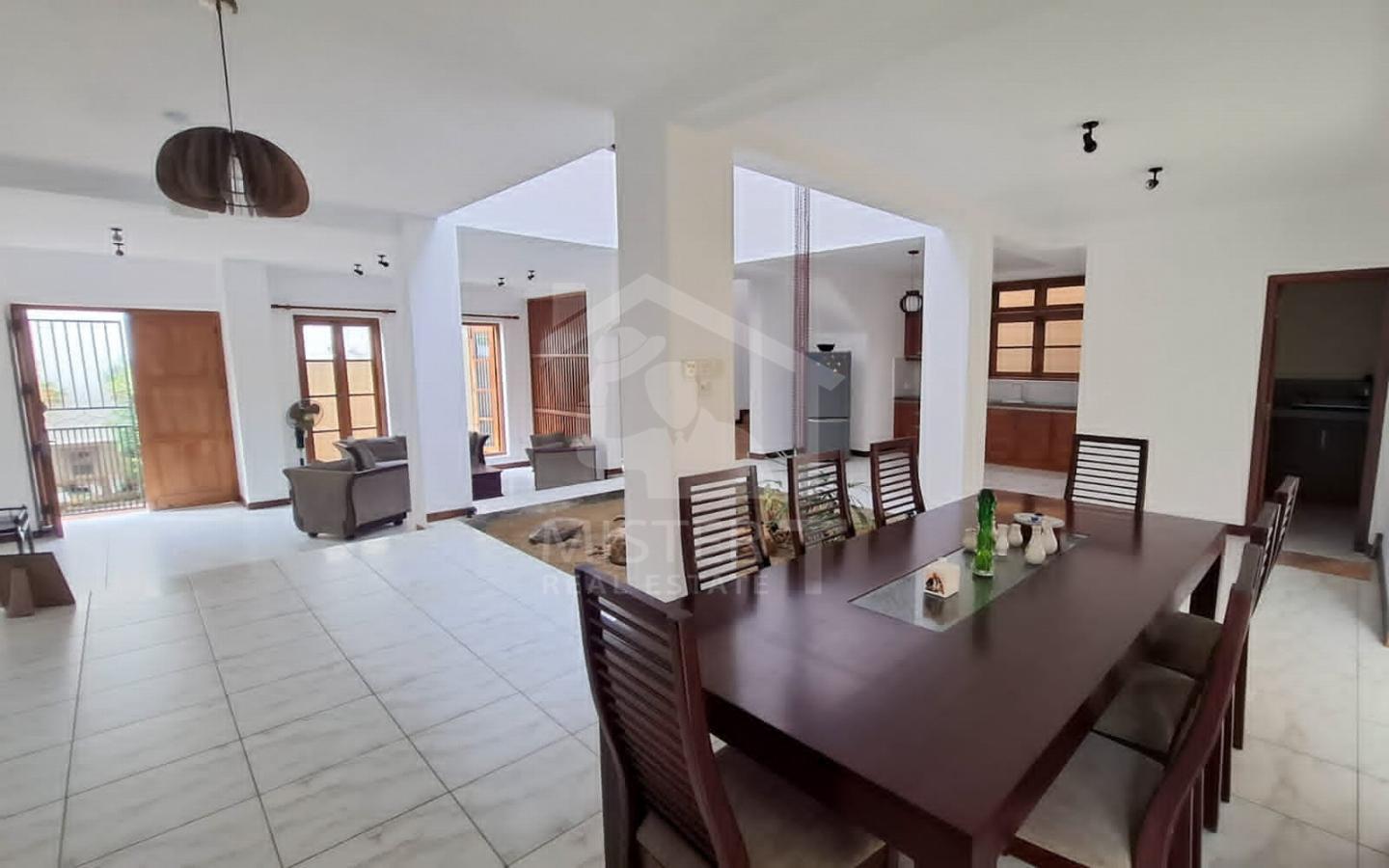 House for Sale in Nawala- image 2