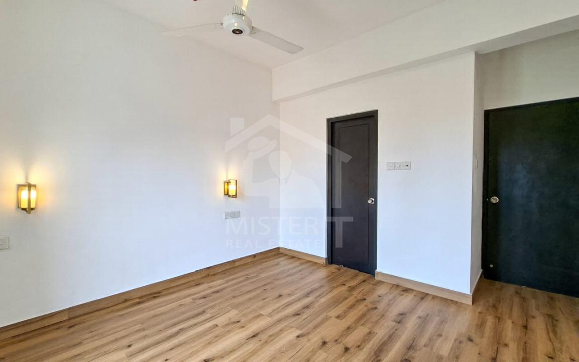 Apartment for Sale at Treasure Trove, Colombo 08- image 2