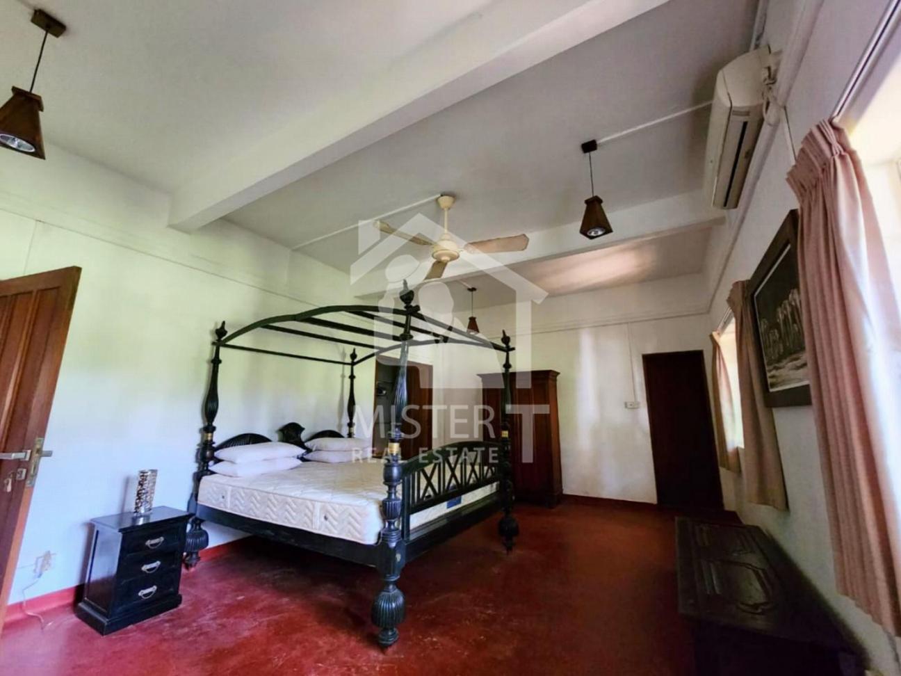 Condominium For Sale in Colombo 07- image 3