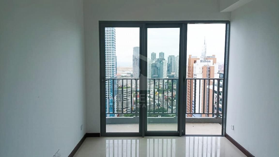 Apartment for Sale at Tri-Zen, Colombo 02- image 3