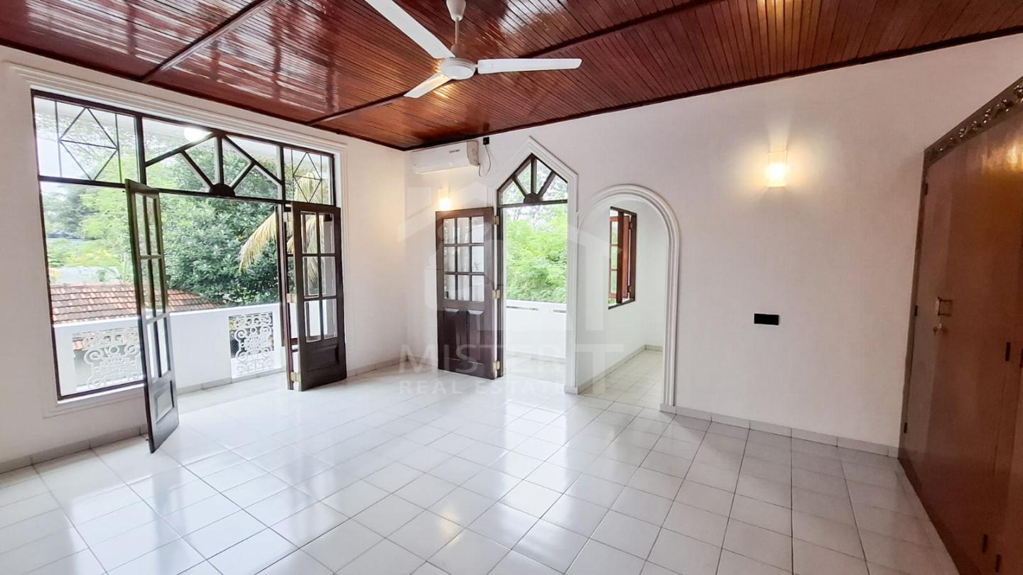 House for Sale in Battaramulla- image 3