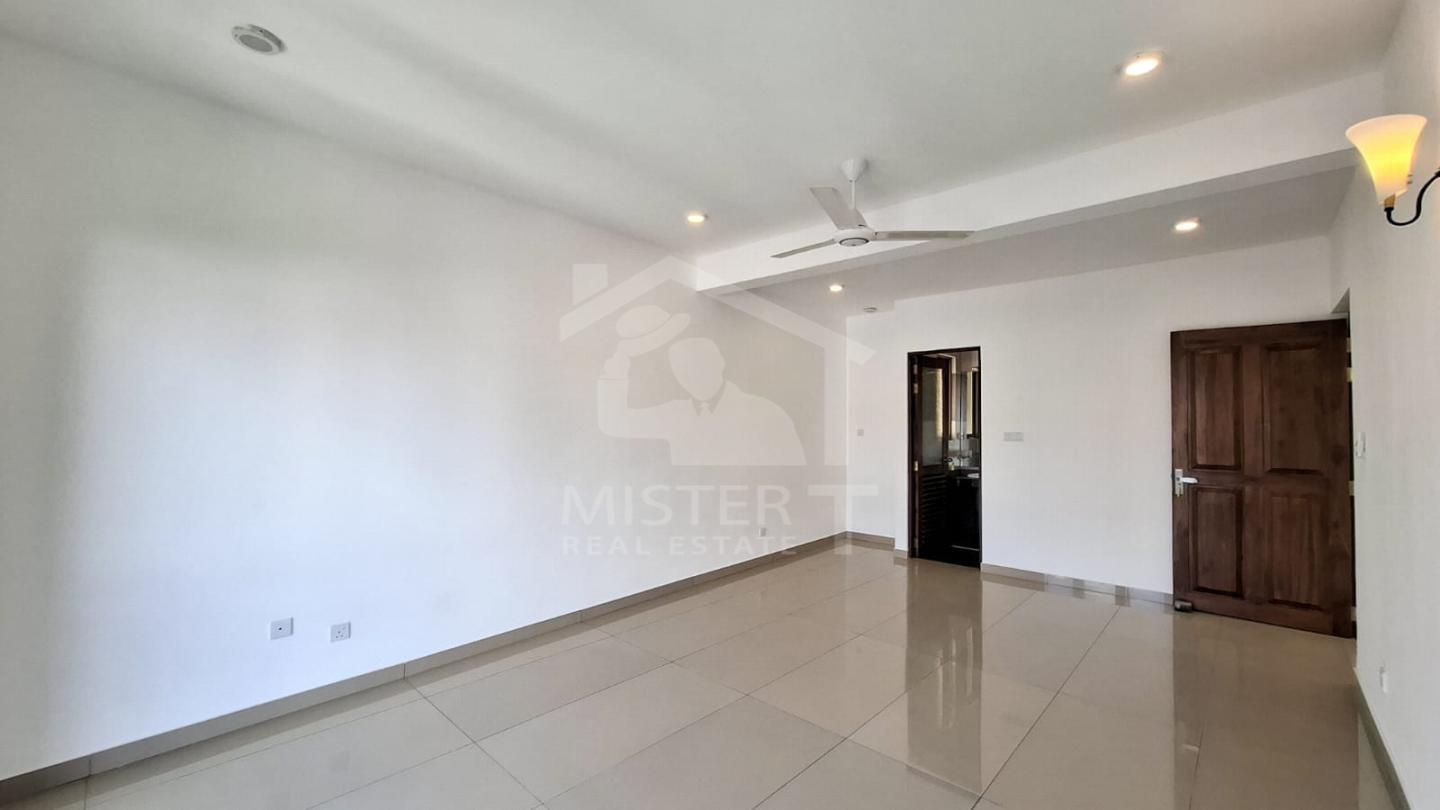 Apartment Building for Sale in Colombo 03- image 3