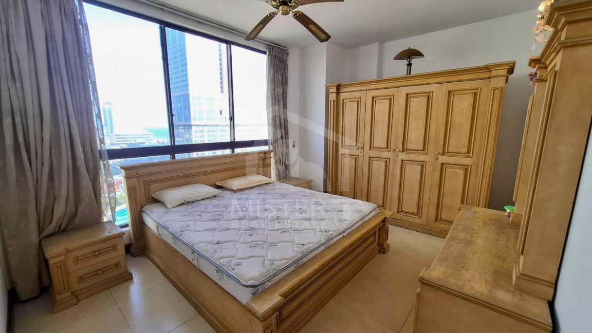 Apartment for Sale in Crescat Residencies- image 3