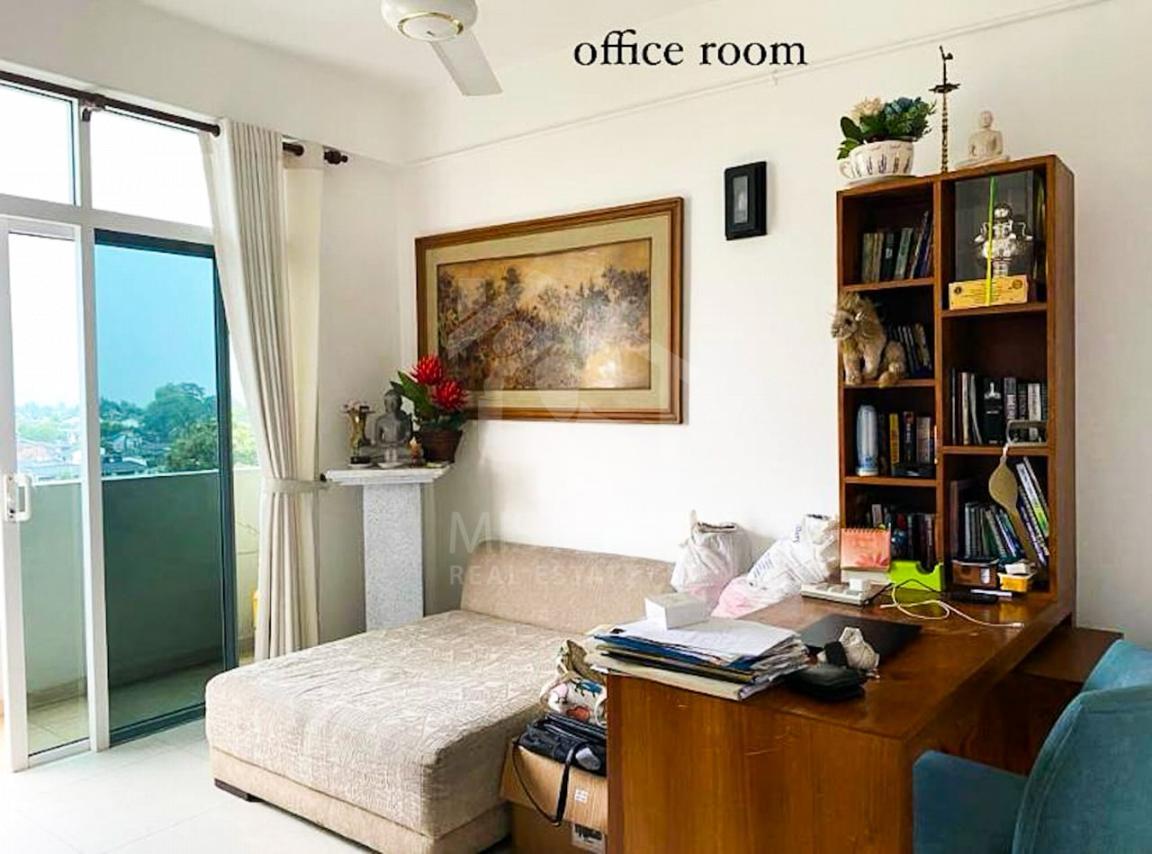 Apartment for Sale at Span Tower, Mount Lavinia - image 4