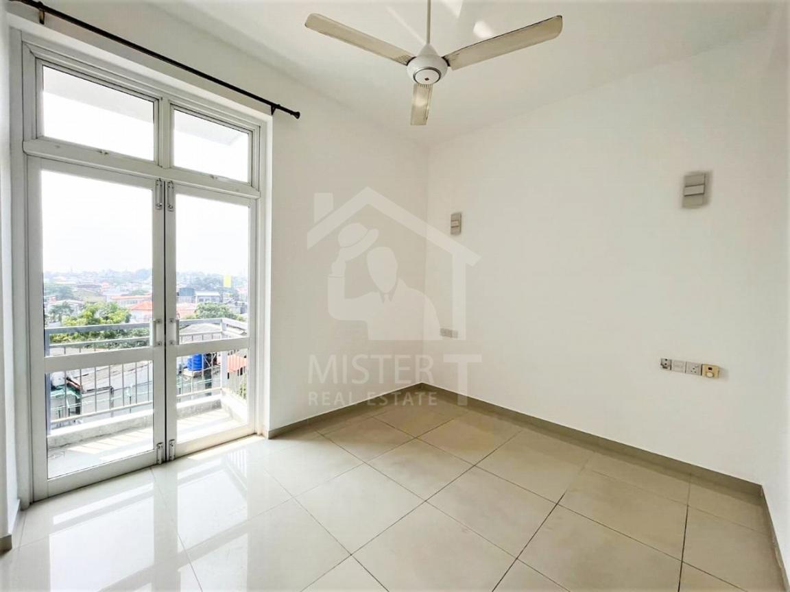 Apartment for Sale at Prime Siebel, Colombo 05- image 4