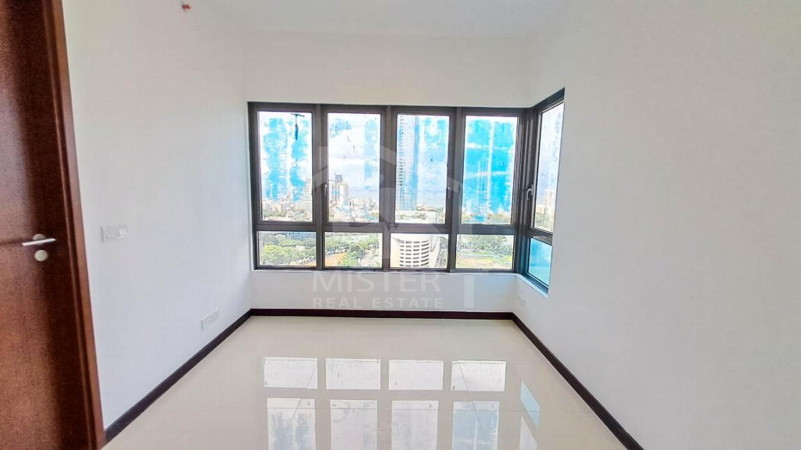 Apartment for Sale at Tri-Zen, Colombo 02- image 4