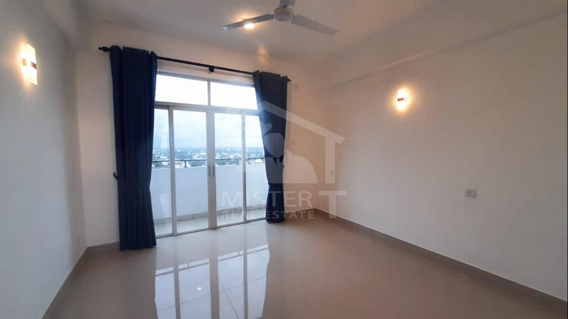 Apartment for Sale at Barrington Tower, Dehiwala - image 4