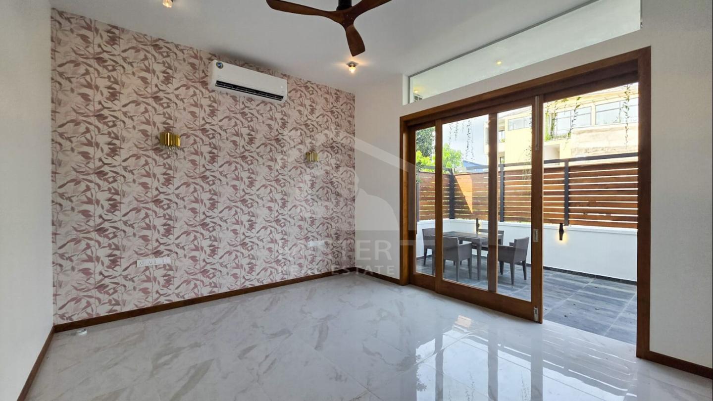 Luxury House for Sale in Rajagiriya- image 4