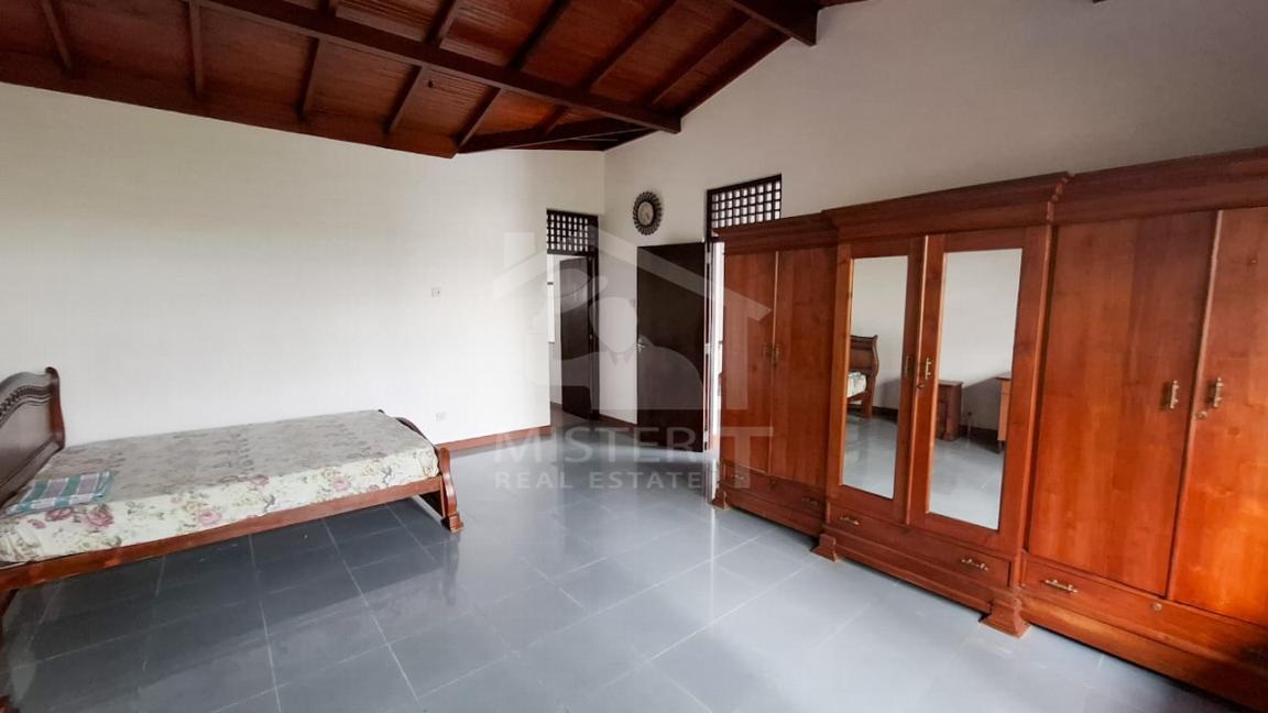 House for Sale in Nugegoda- image 4