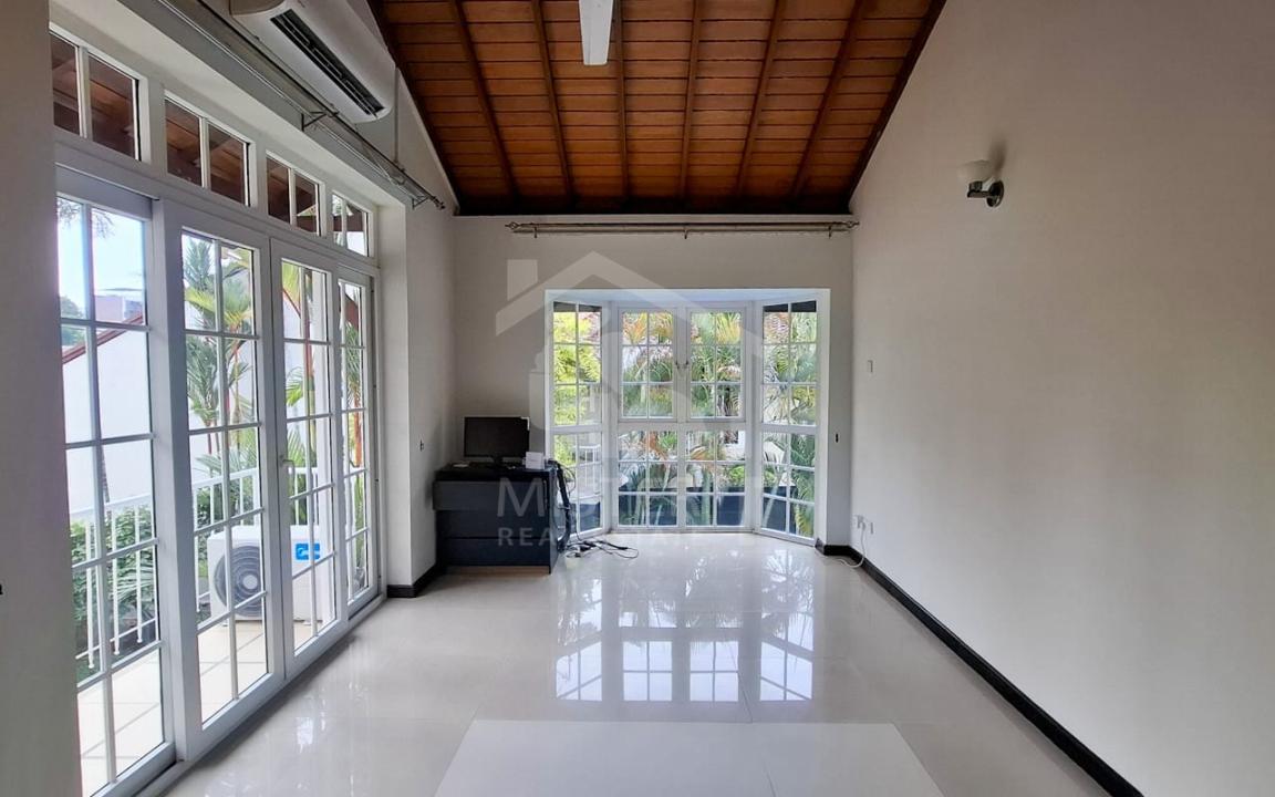 House for Sale in Colombo 05- image 4