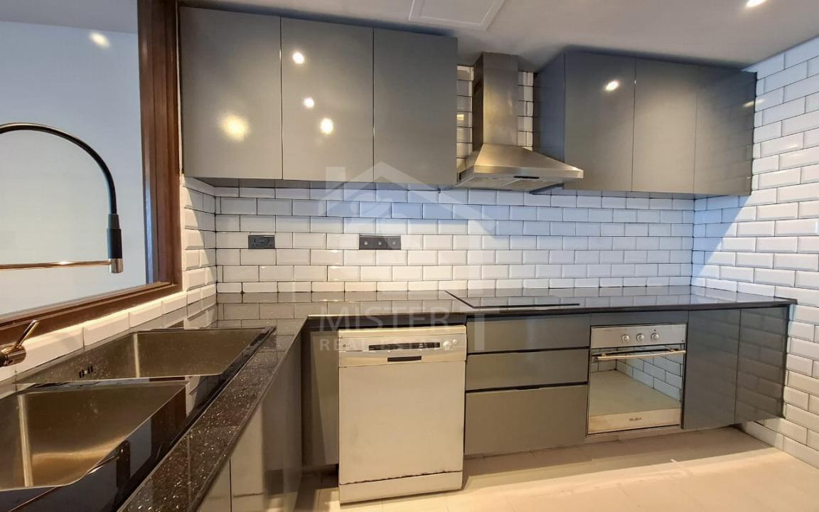 Apartment for Sale at The Monarch, Colombo 03- image 4