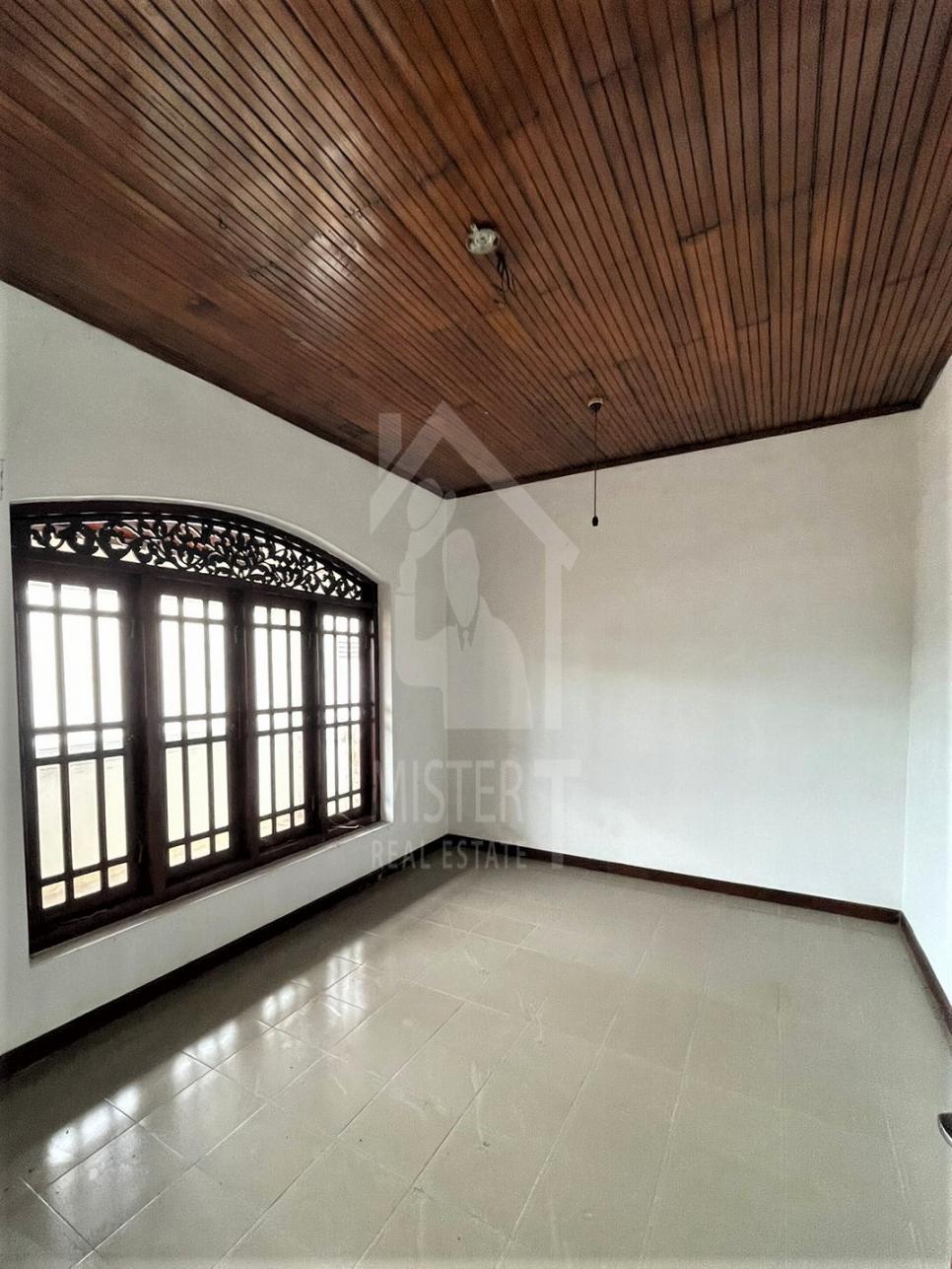 Commercial Property For Sale In Yakkala- image 5