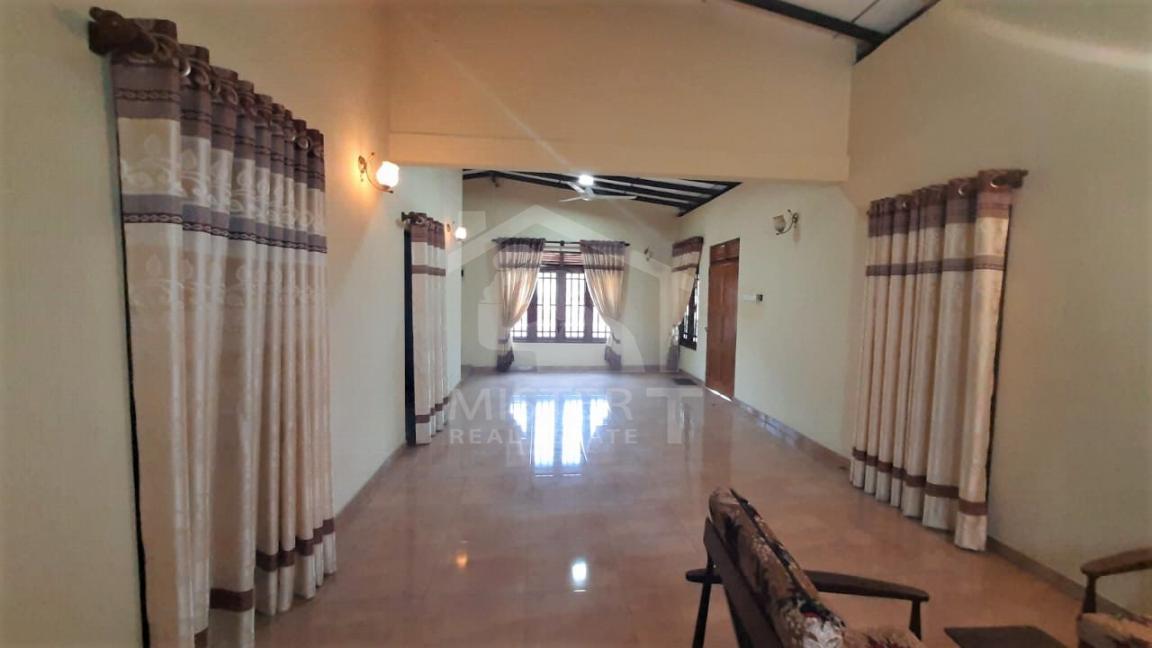 House for Sale in Kolonnawa- image 5
