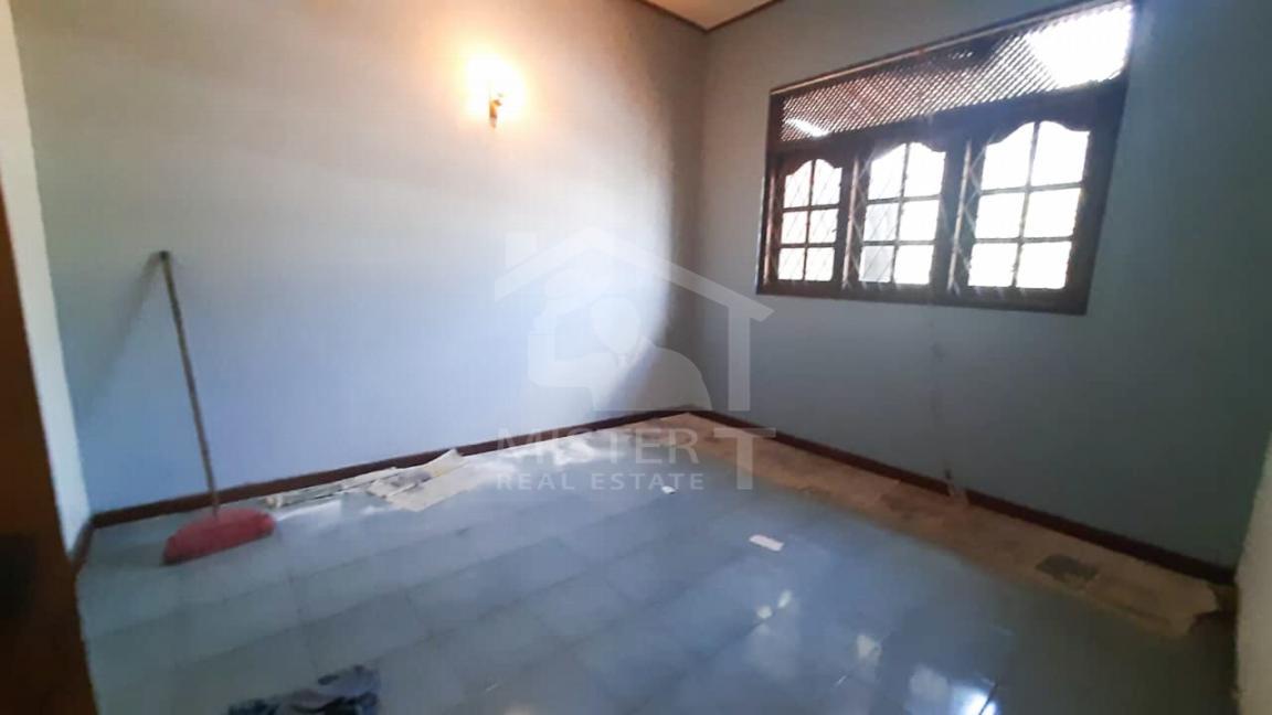 House for Sale in Boralesgamuwa- image 5