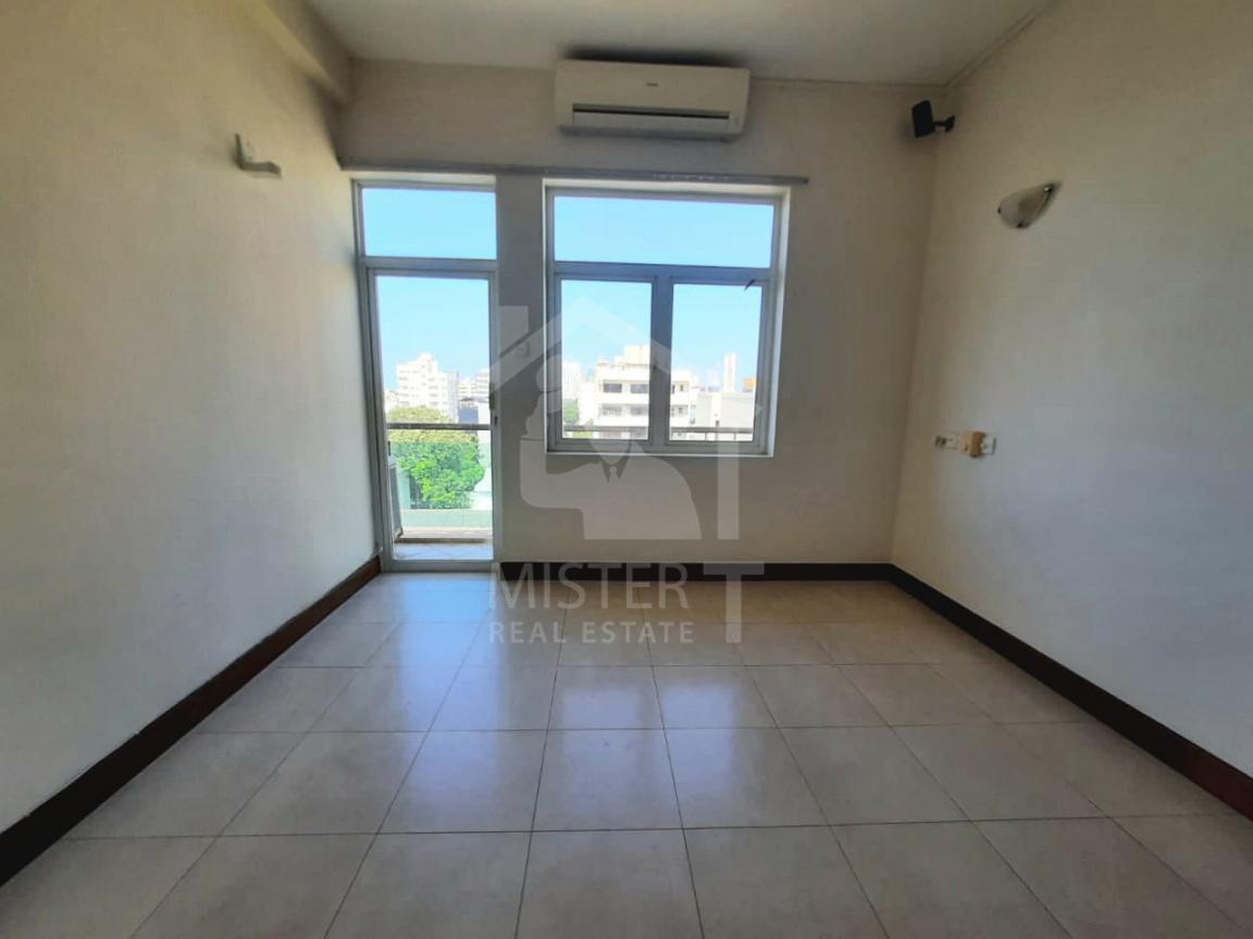 Apartment For Sale at Carriage House- image 5