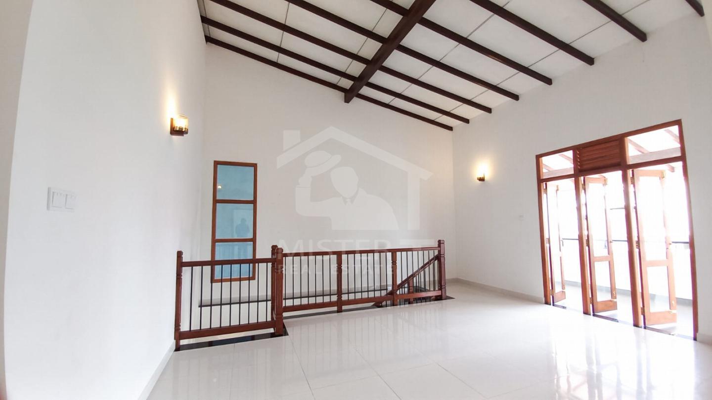 House for Sale in Piliyandala- image 5