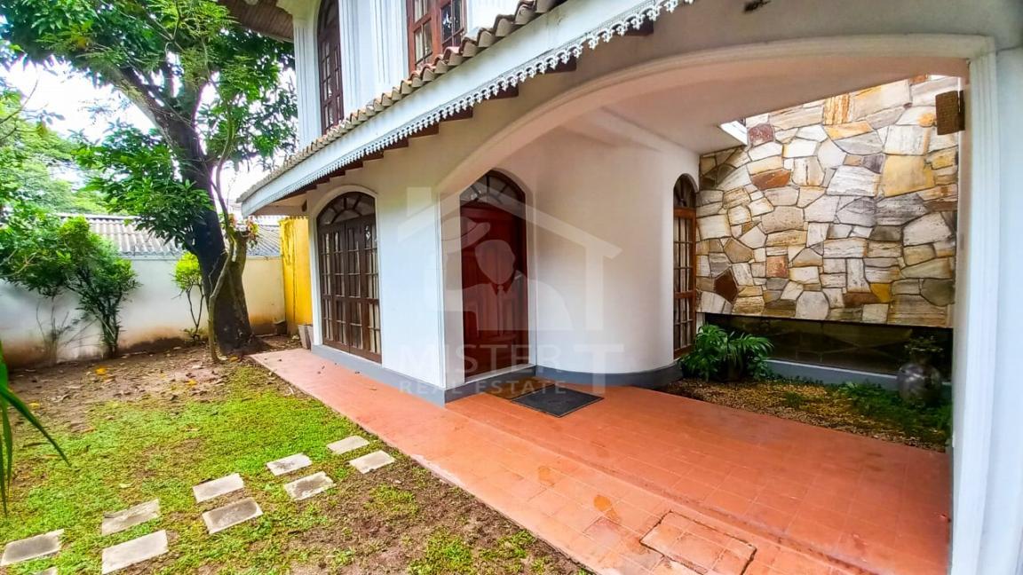 House for Sale in Colombo 05- image 5