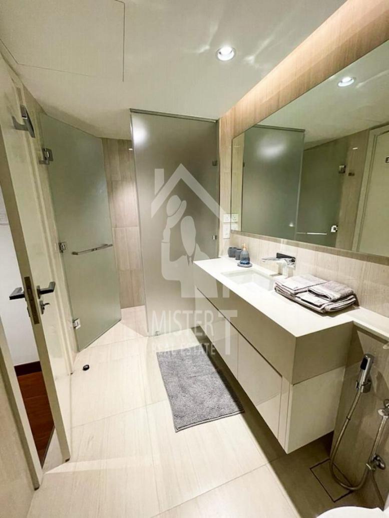 Apartment for Sale at Colombo City Centre- image 5