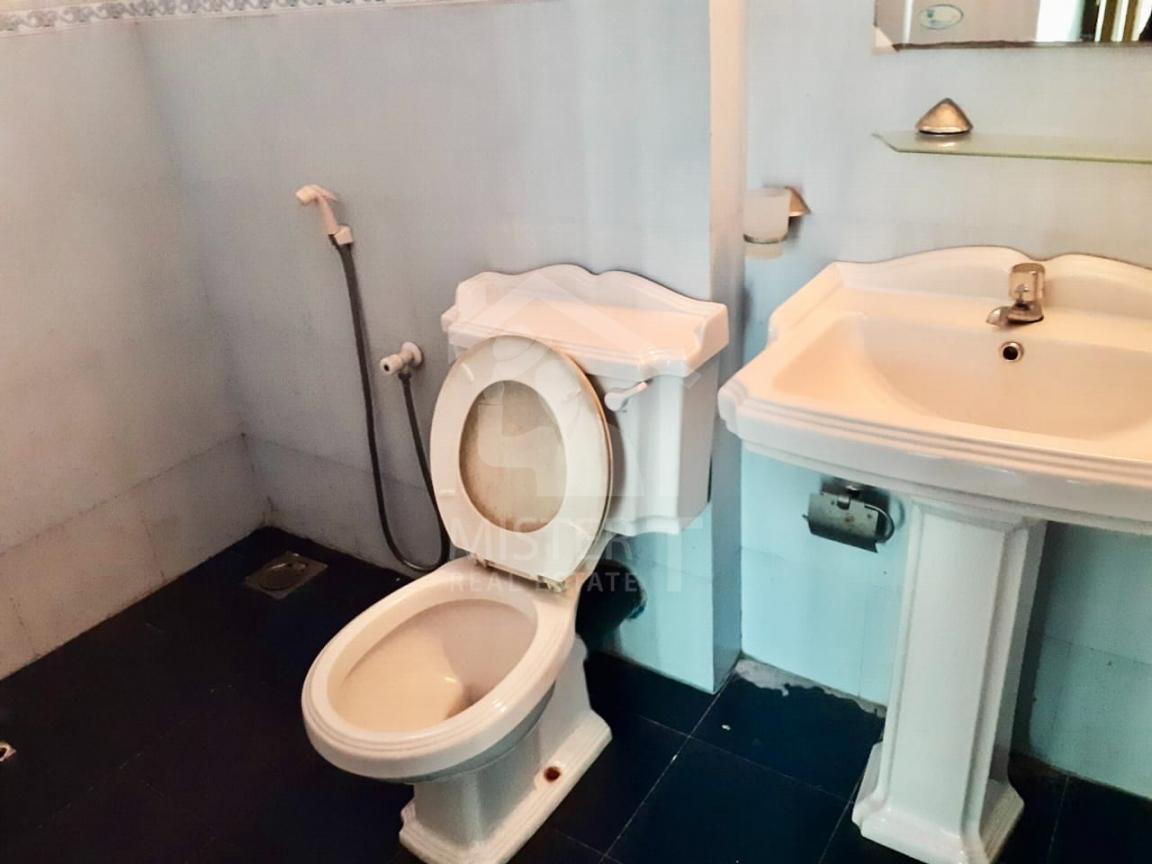 Apartment for Sale at Edward Court, Colombo 05- image 5