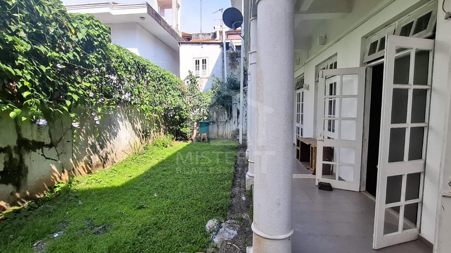 House for Sale in Colombo 08- image 5