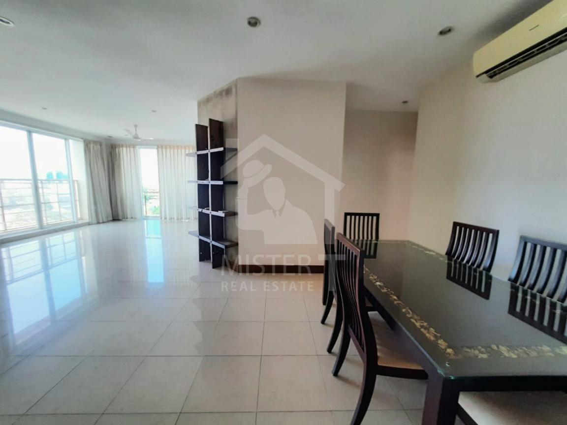 Apartment For Sale at Carriage House- image 6