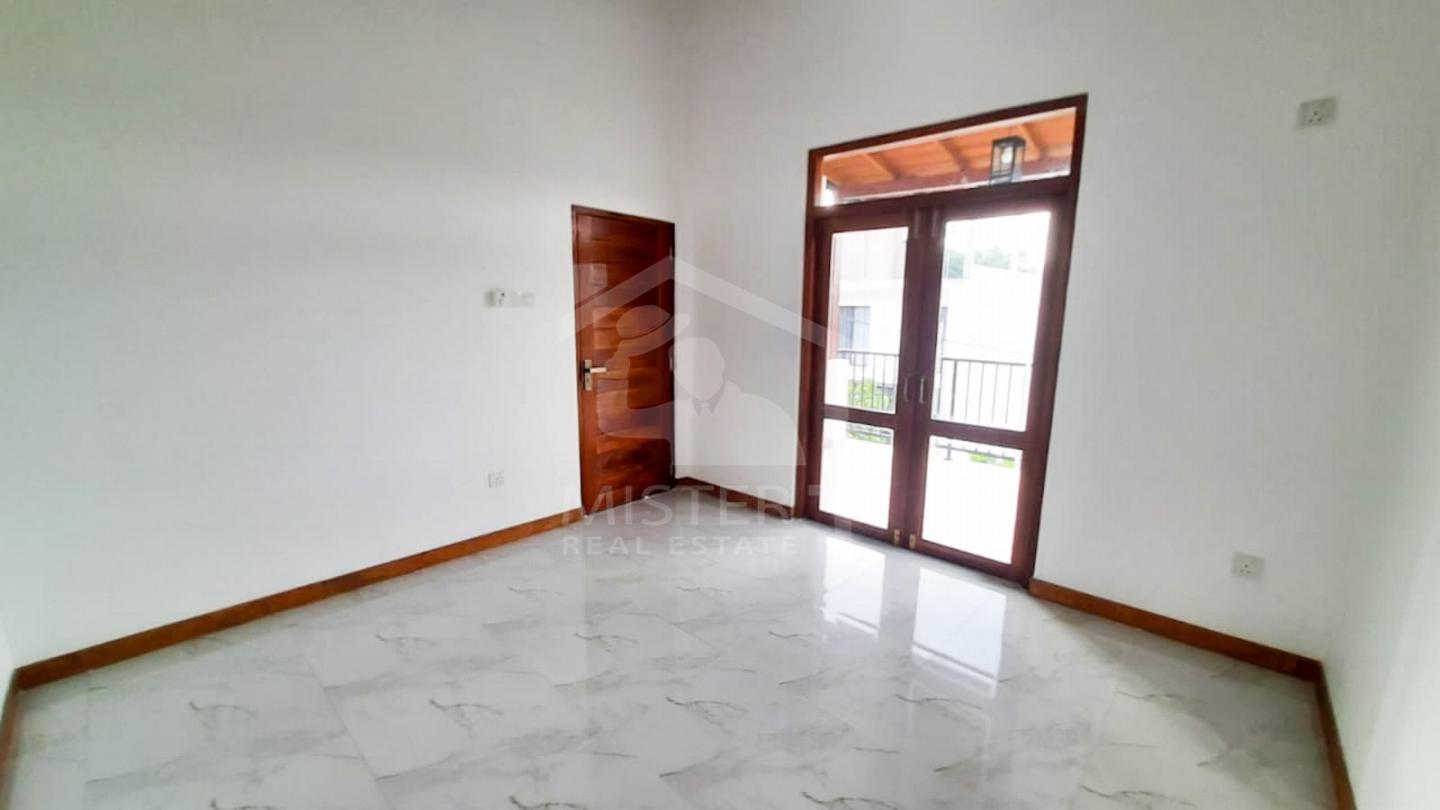 House for Sale in Makola- image 6