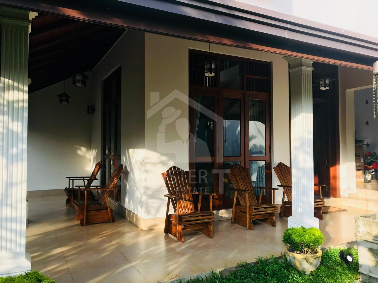 House for Sale in Thalahena- image 6