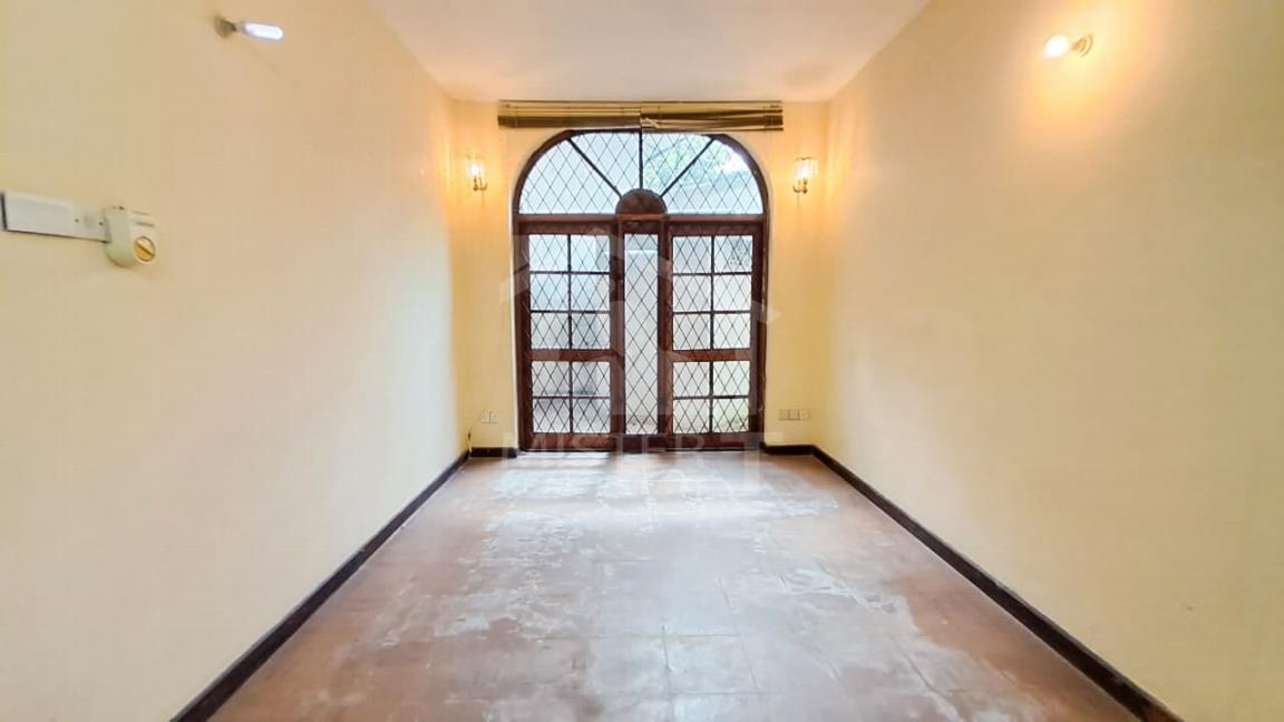 House for Sale in Nugegoda- image 6