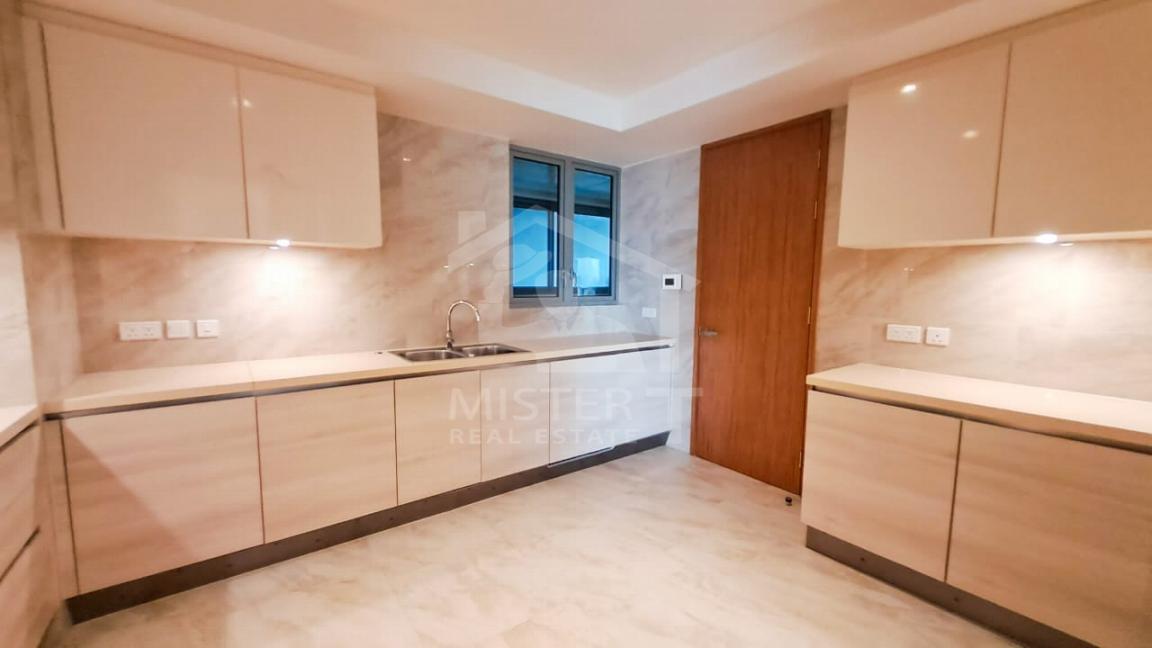 Apartment for Sale at The Residences, Colombo 02- image 6