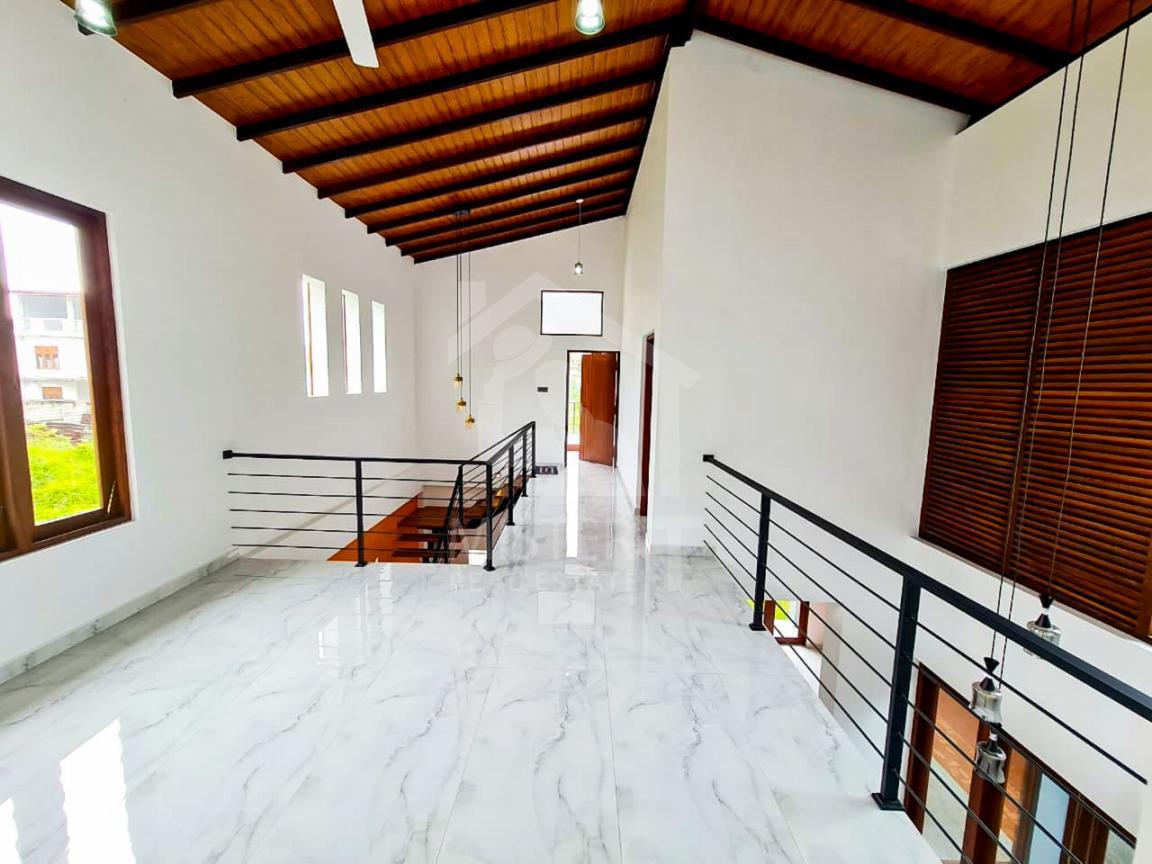 House for Sale in Malabe- image 6