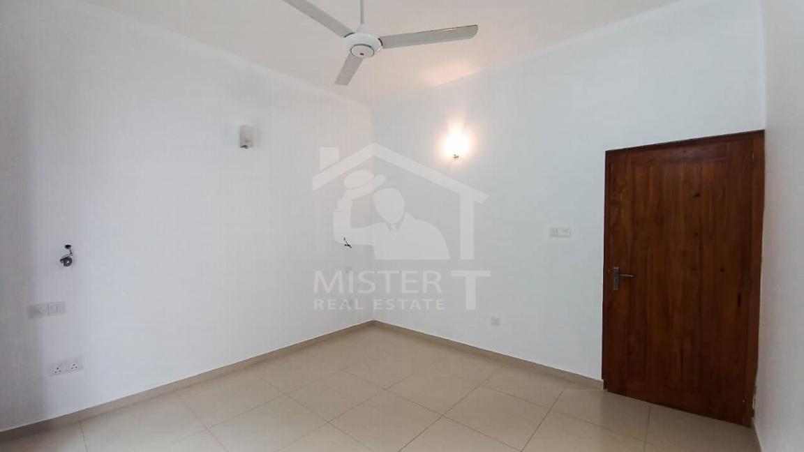 House for Sale in Thalawathugoda- image 6