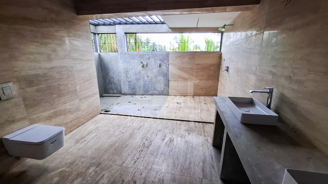 House for Sale in Makola- image 6