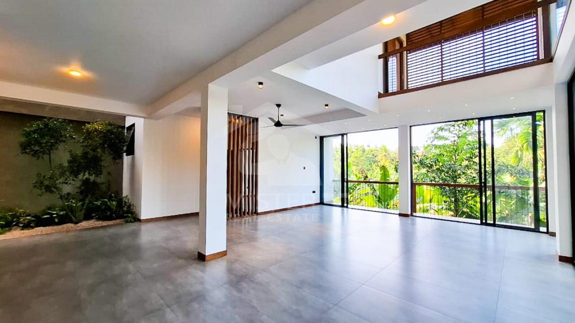 Modern House for Sale in Hokandara- image 6
