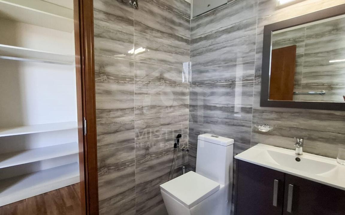 Apartment for Sale at King