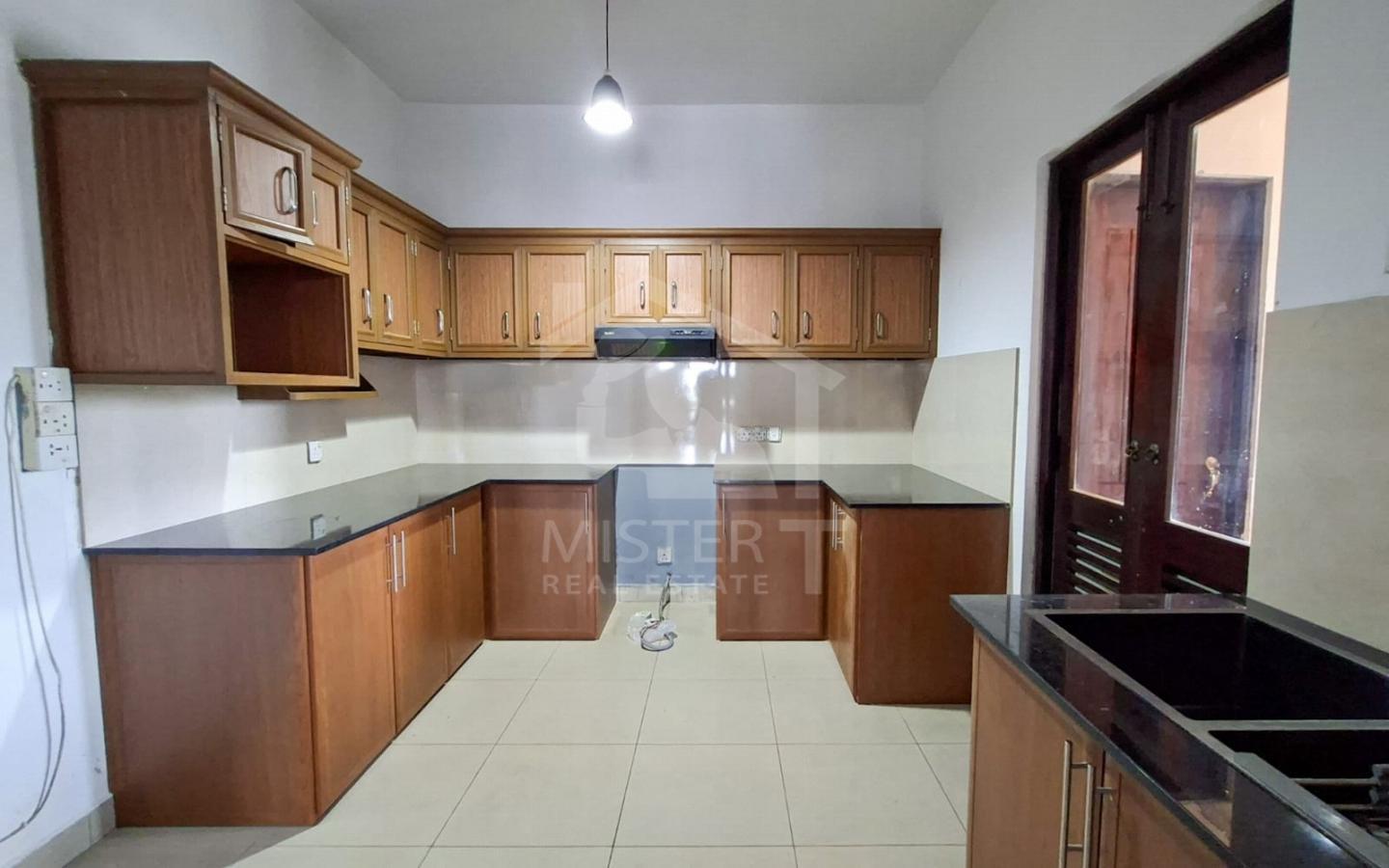 Apartment for Sale at Fairfield, Colombo 08- image 6