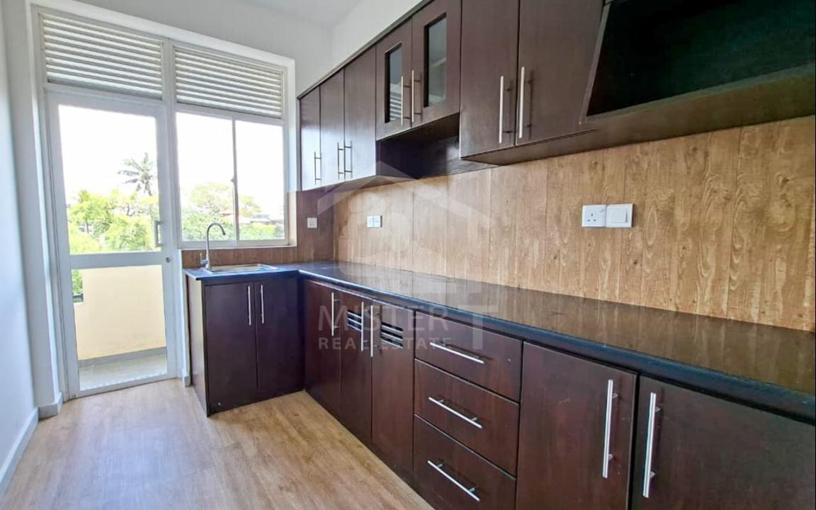 Apartment for Sale at Grand Tower, Colombo 06- image 6