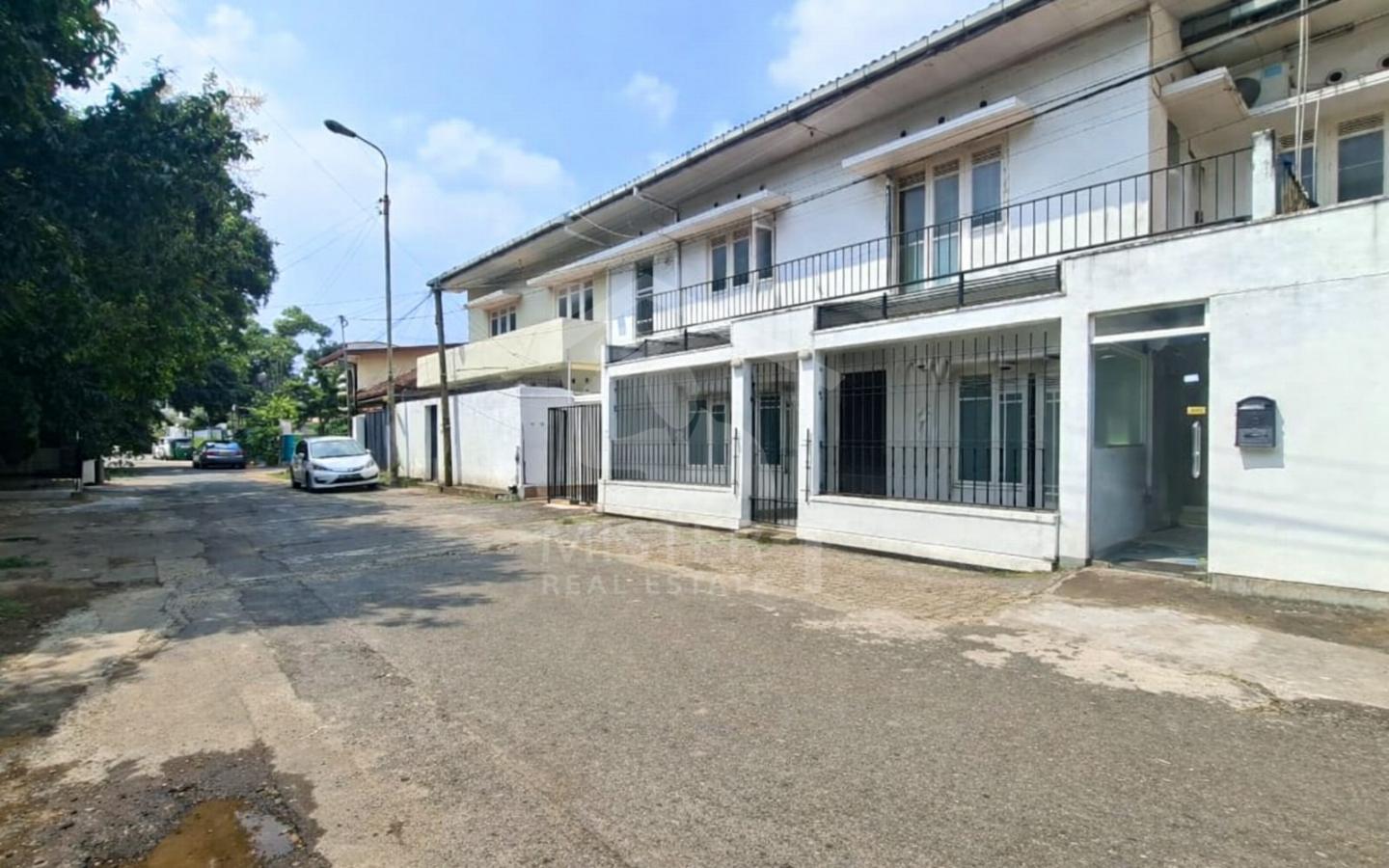 House for Sale in Colombo 05- image 6