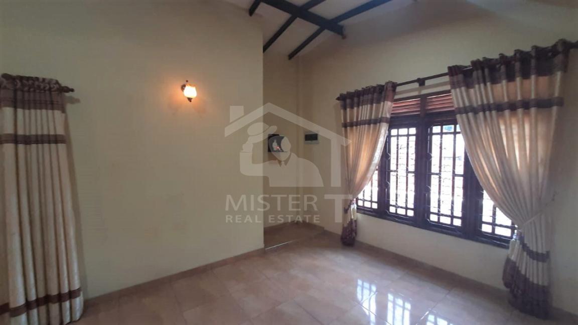 House for Sale in Kolonnawa- image 7