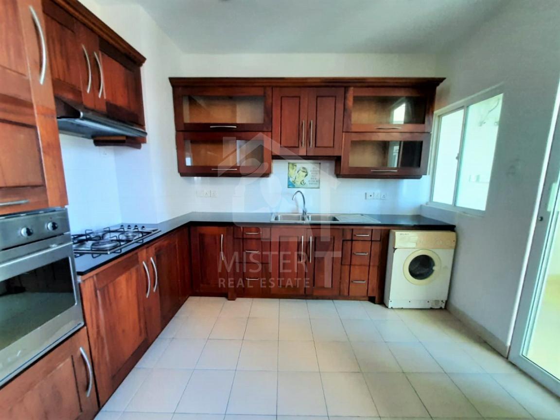 Apartment For Sale at Carriage House- image 7