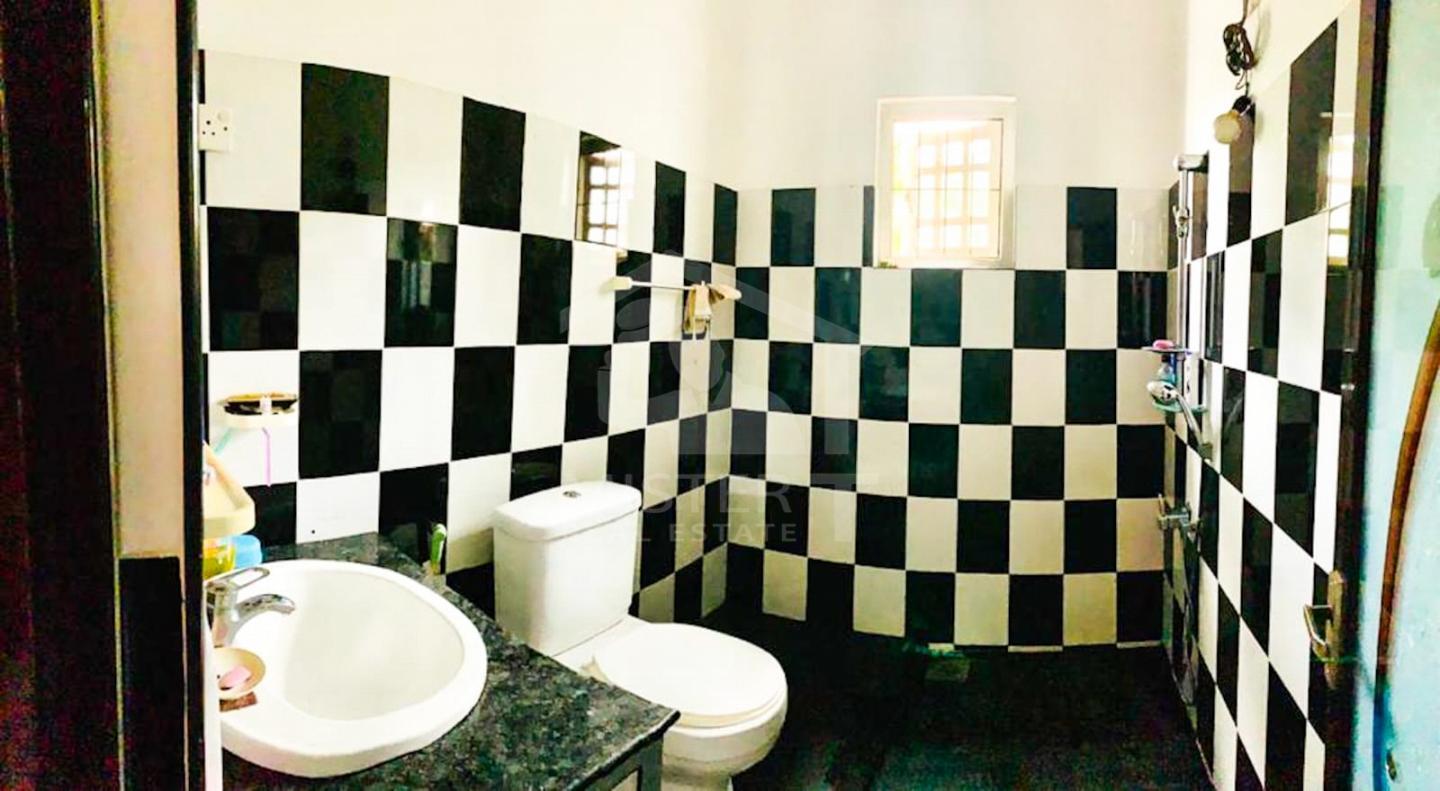 House for Sale in Makola- image 7